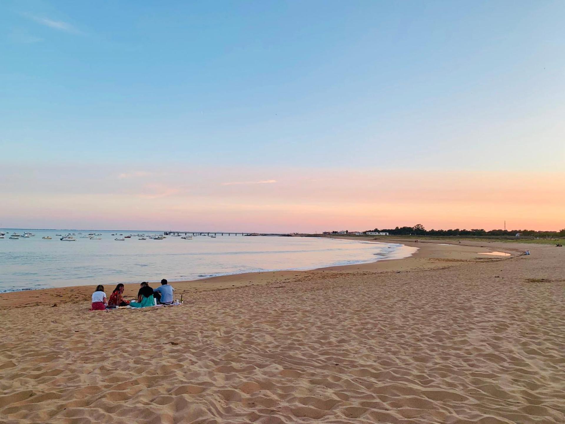 Gîte de caractère à moins de 10min des plages Saint-Michel-en-l'Herm Extérieur photo